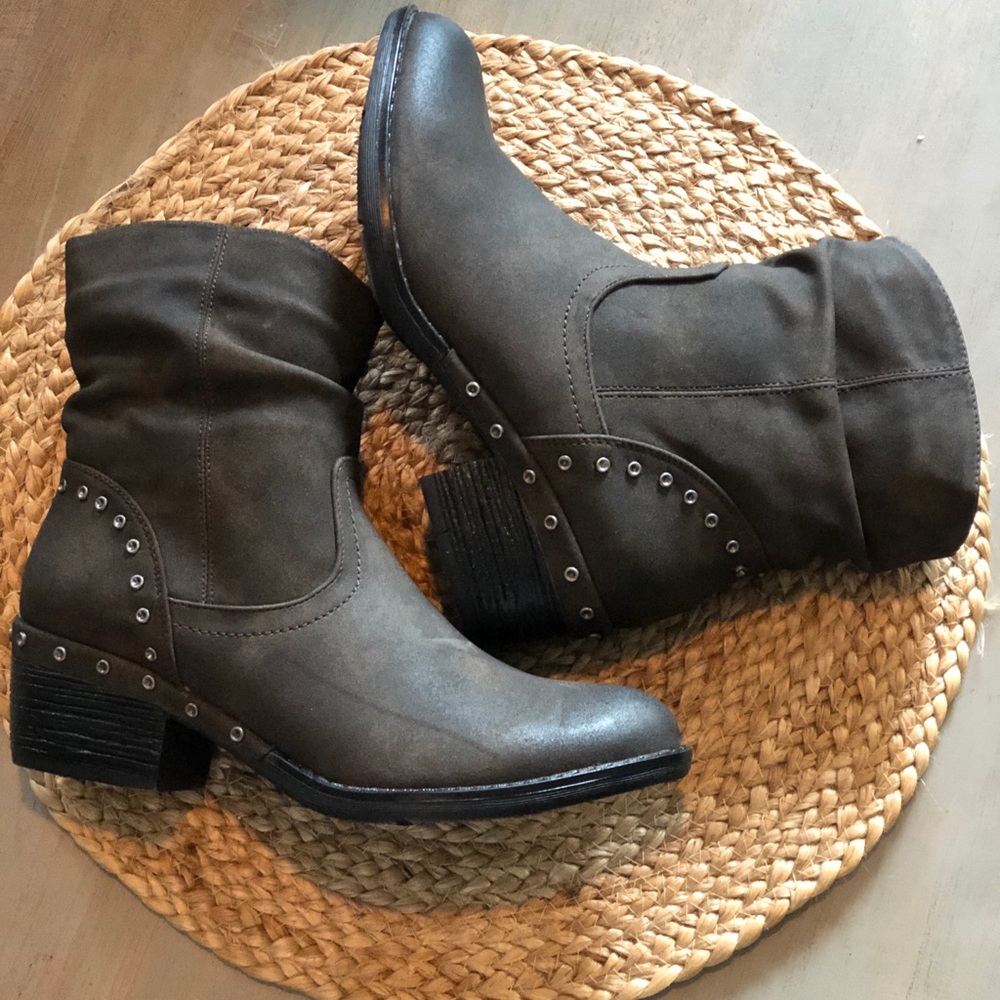 Women’s ankle boots